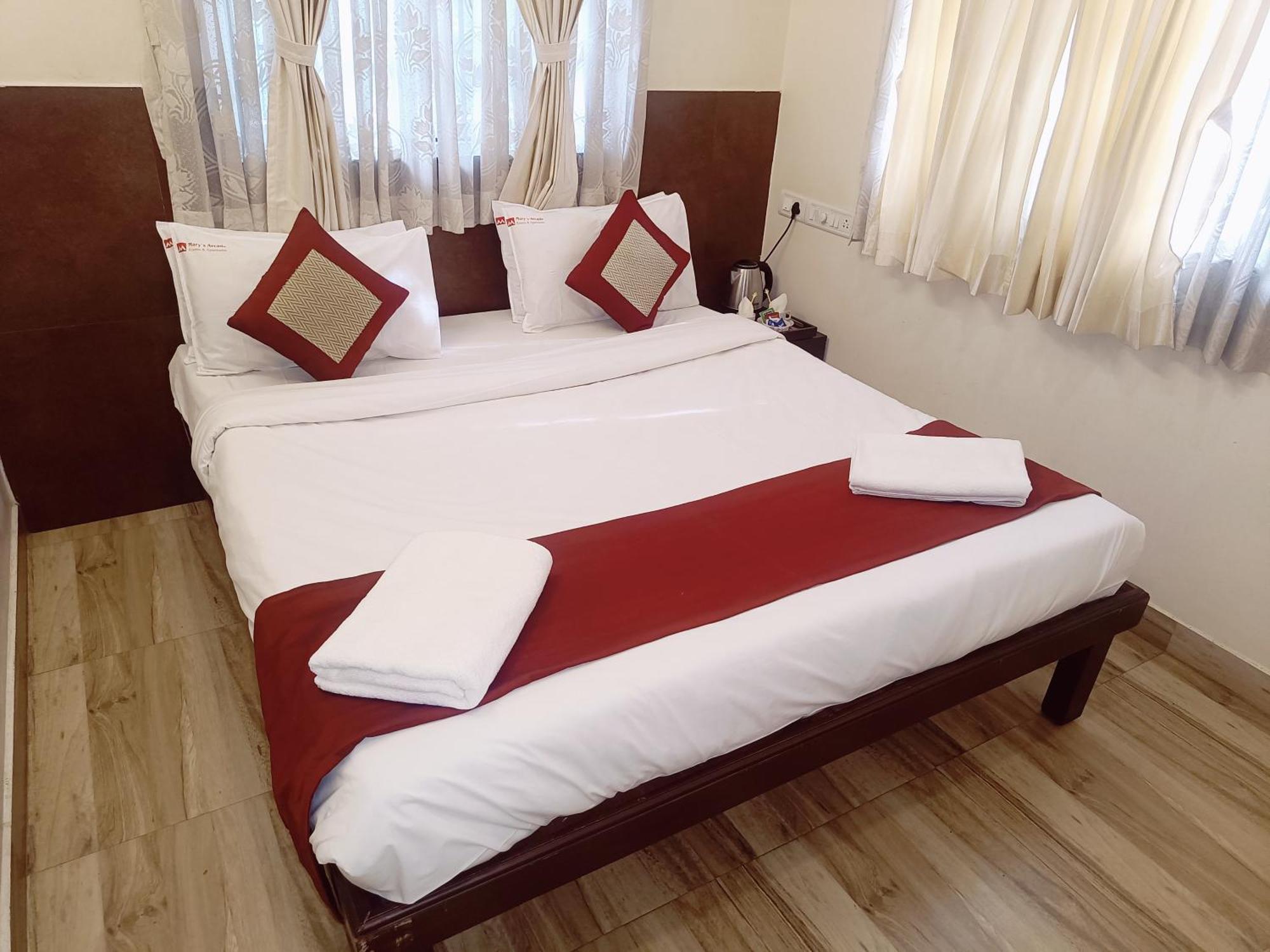 Hotel Marys Arcade 坦贾武尔 外观 照片